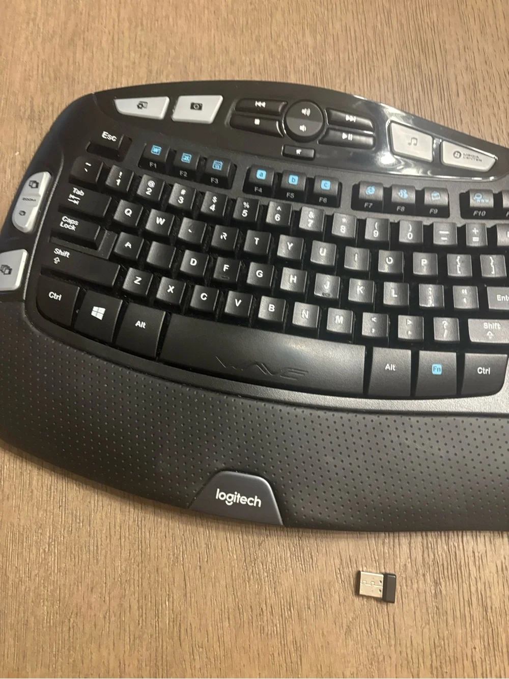 Logitech Ergonomic Wave Keyboard Dongle Working